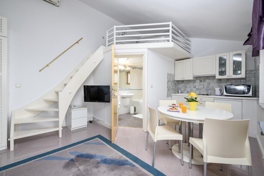 Apartmani Alice Нивице Экстерьер фото